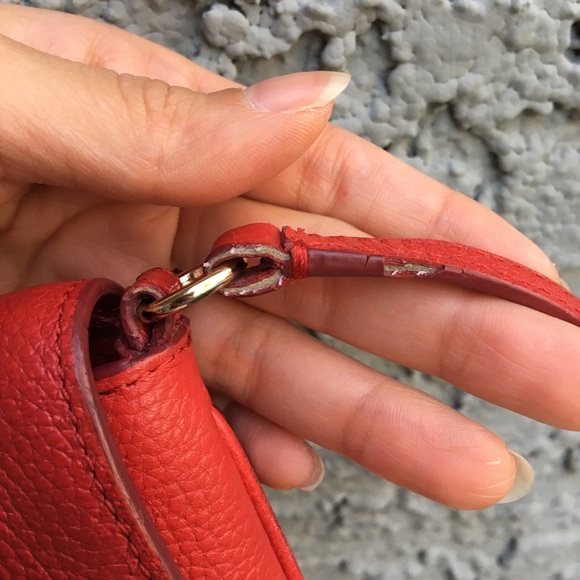 Coach crossbody bag red gold hardware - Picture 8 of 16